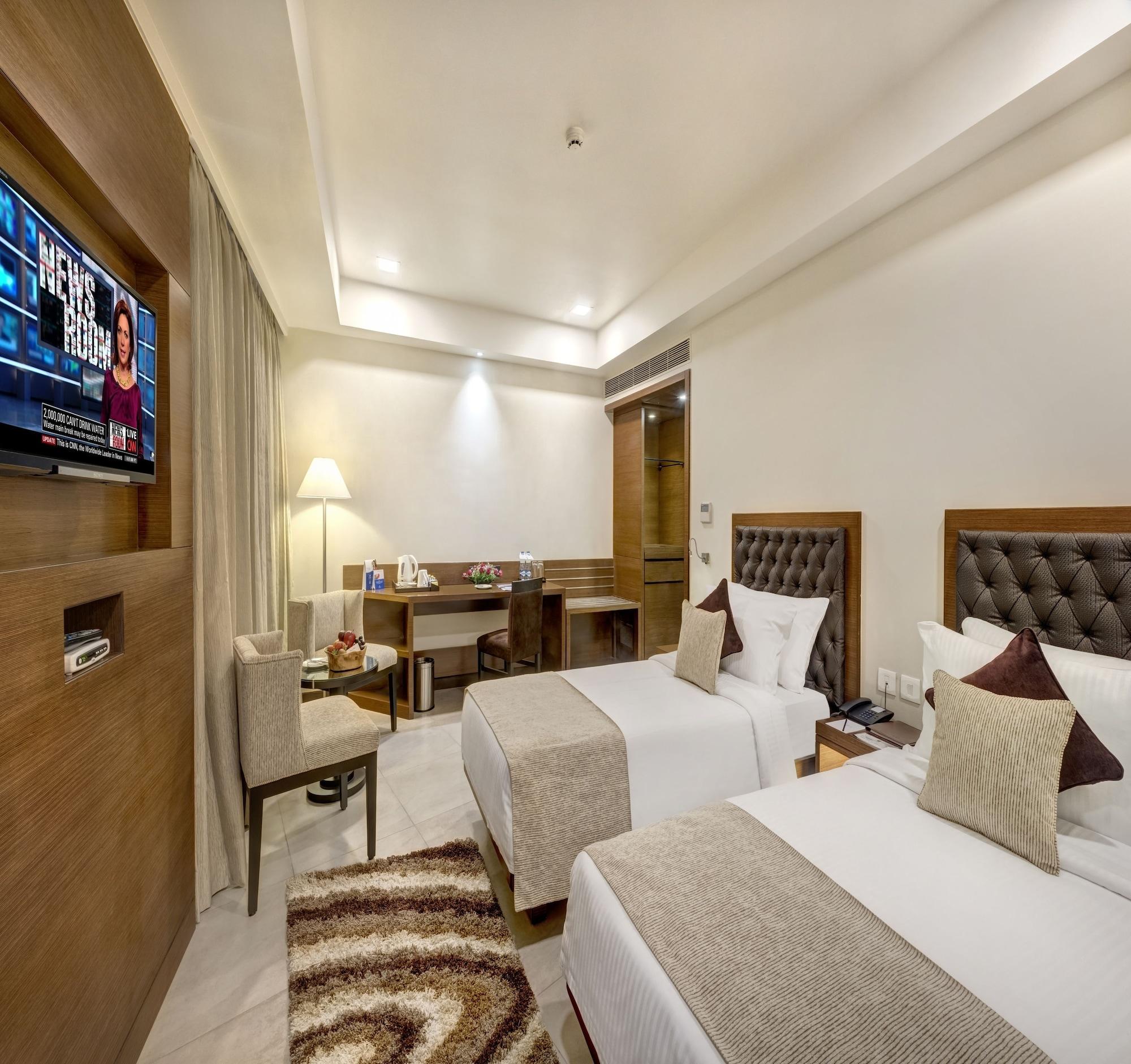 Peerless Hotel 4*